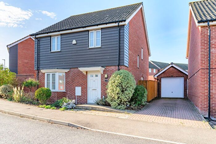 4 Bedroom Detached House For Sale In Masons Drive, Great Blakenham, IP6
