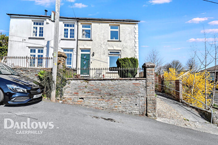 3 Bedroom Semi-Detached House For Sale In Kings Hill, Hengoed, CF82