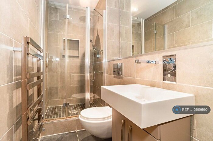 2 Bedroom Flat To Rent In City Mill Apartments, London, E8