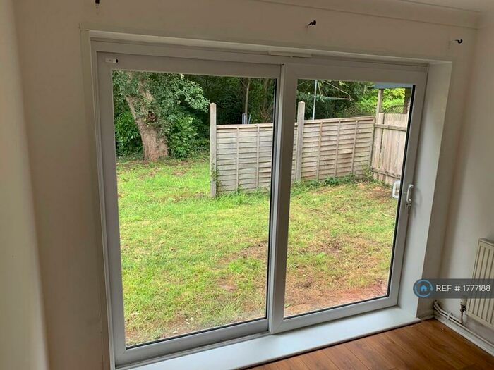 2 Bedroom Flat To Rent In Woolaston Avenue, Cardiff, CF23