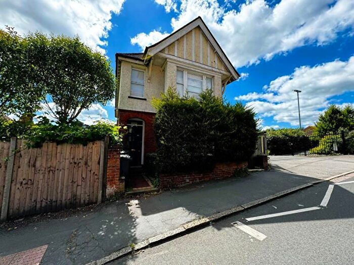 Maisonette To Rent In Farnham Road, Guildford, GU2