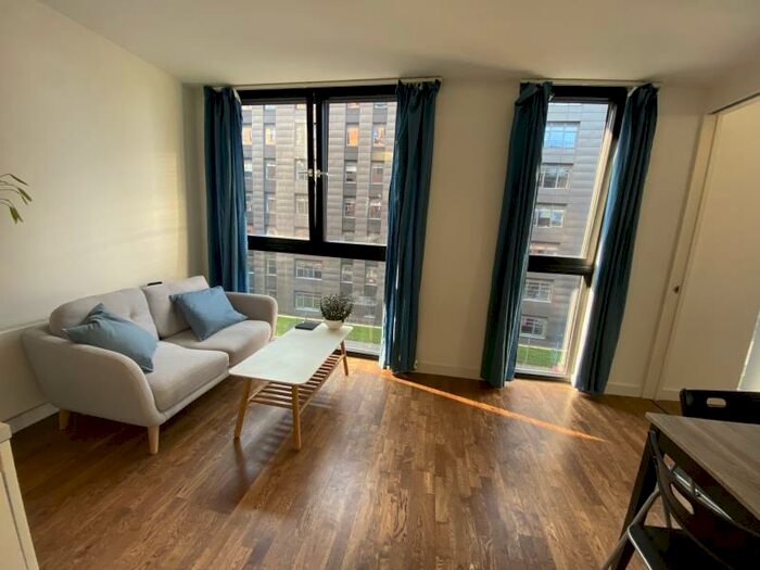 1 Bedroom Apartment To Rent In Chips, New Islington, M4