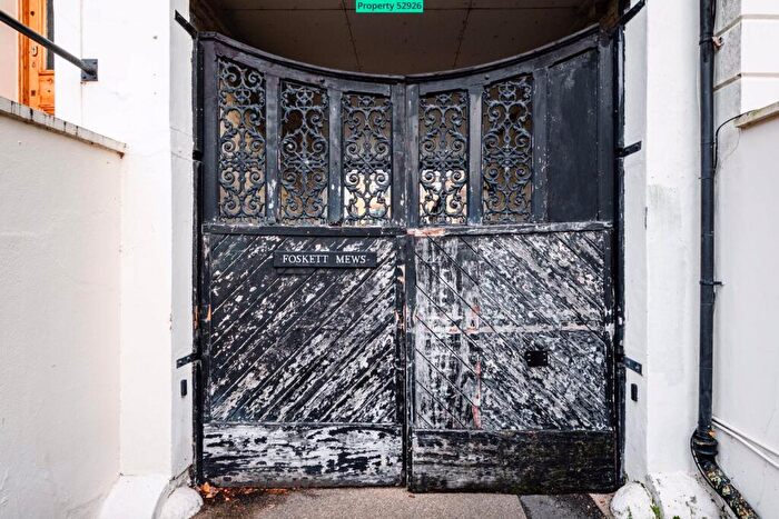 3 Bedroom Terraced House For Sale In Shacklewell Lane, London, E8