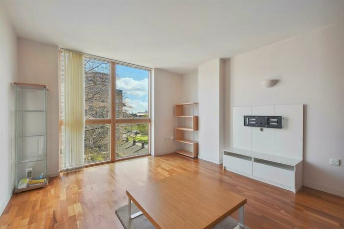 1 Bedroom Apartment To Rent In Gainsborough Studios, London, N1