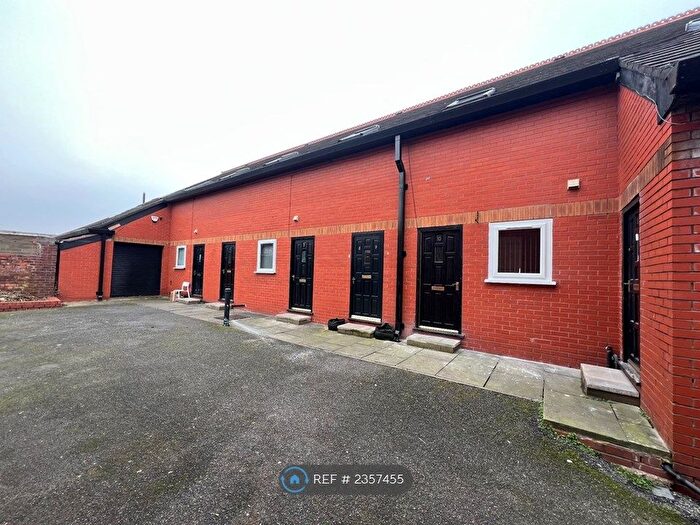 1 Bedroom Flat To Rent In Warburton Place, Atherton, Manchester, M46
