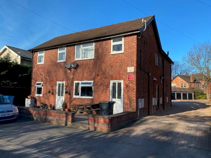 2 Bedroom Flat To Rent In , Grange Drive, Long Eaton, NG10