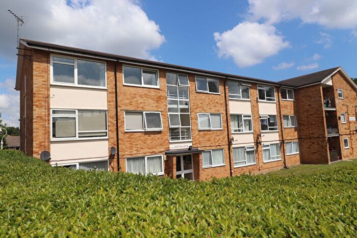 2 Bedroom Flat To Rent In Vine Way, Brentwood, CM14