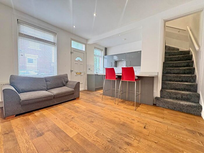 1 Bedroom End Of Terrace House To Rent In Vesper Place, Kirkstall, Leeds, LS5