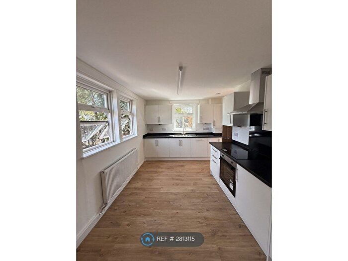 3 Bedroom End Terrace House To Rent In Ashleigh Close, Exeter, EX4