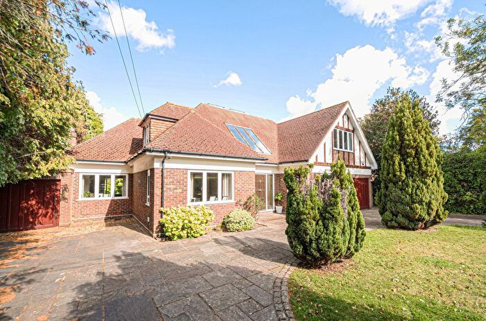 5 Bedroom Detached House For Sale In Barnet Wood Road, Hayes, Bromley, Kent, BR2