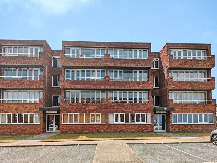 2 Bedroom Flat For Sale In Albany Court, Cromer, Norfolk, NR27