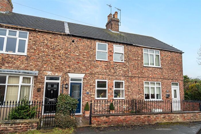 2 Bedroom Terraced House To Rent In Chapel Lane, Riccall, York, YO19