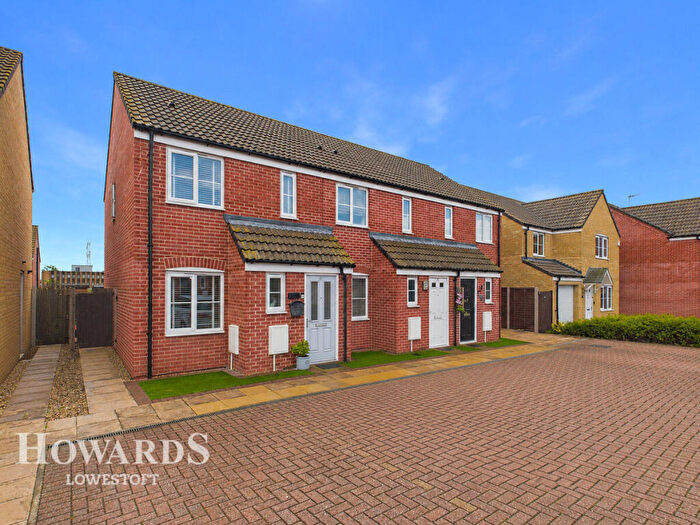 2 Bedroom End Of Terrace House For Sale In Pritchard Close, Lowestoft, NR32