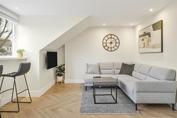 1 Bedroom Apartment For Sale In Ainger Road, Primrose Hill, London, NW3