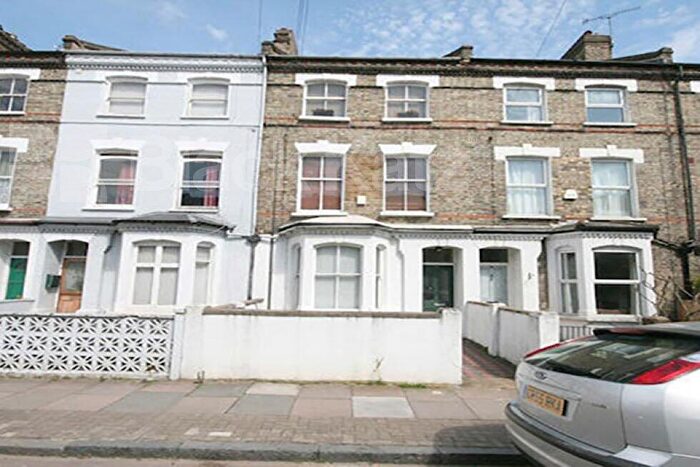 5 Bedroom Flat To Rent In Pakeman Street, Holloway, N7