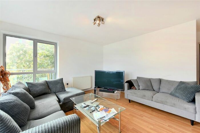 2 Bedroom Flat To Rent In Kira Building, Bow Road, Mile End, London, E3