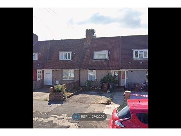 2 Bedroom Terraced House To Rent In Becontree Avenue, Dagenham, RM8