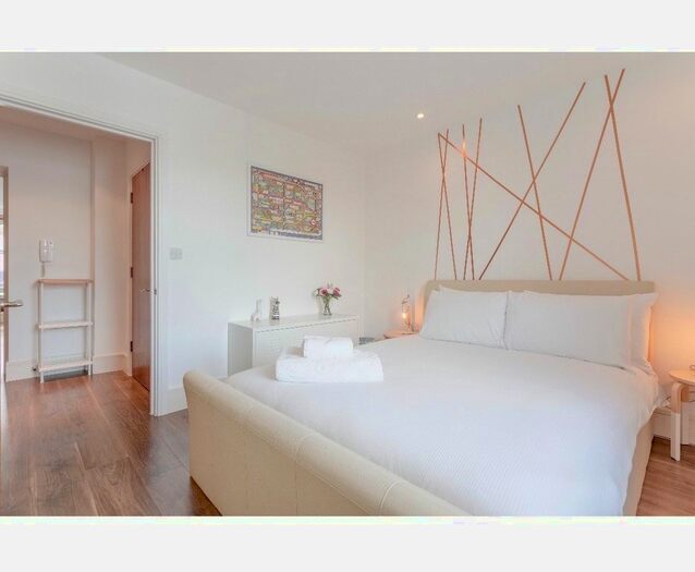 1 Bedroom Flat To Rent In Porchester Road, London, W2