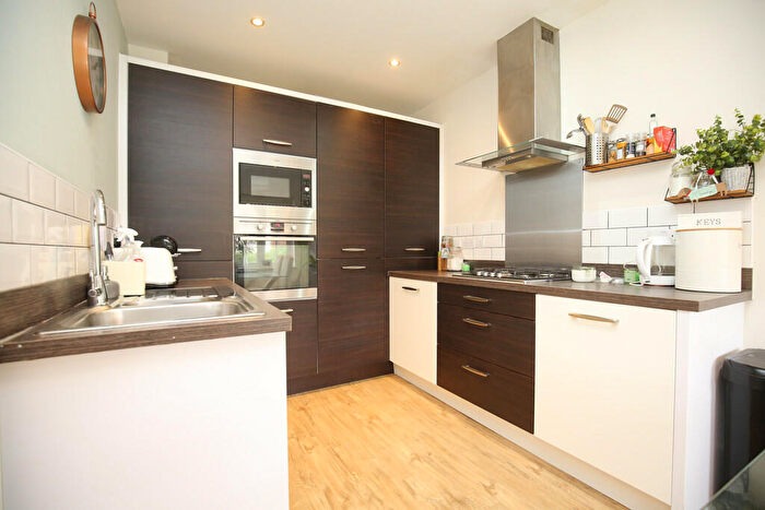 3 Bedroom End Of Terrace House For Sale In Bowler Close, Atherstone, CV9