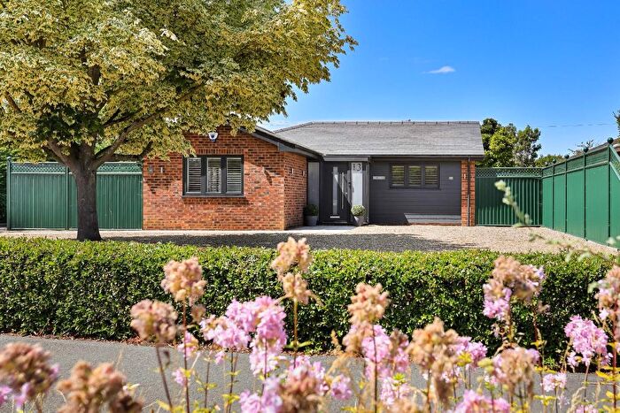 2 Bedroom Detached Bungalow For Sale In Water Lane, Oakington, Cambridge, CB24