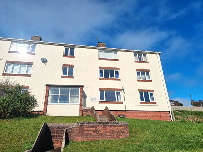 2 Bedroom Flat For Sale In Williams Crescent, Barry, CF62