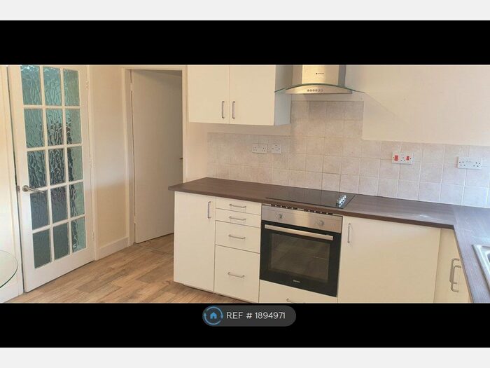 1 Bedroom Flat To Rent In High Street Wordsley, Wordsley Stourbridge, DY8