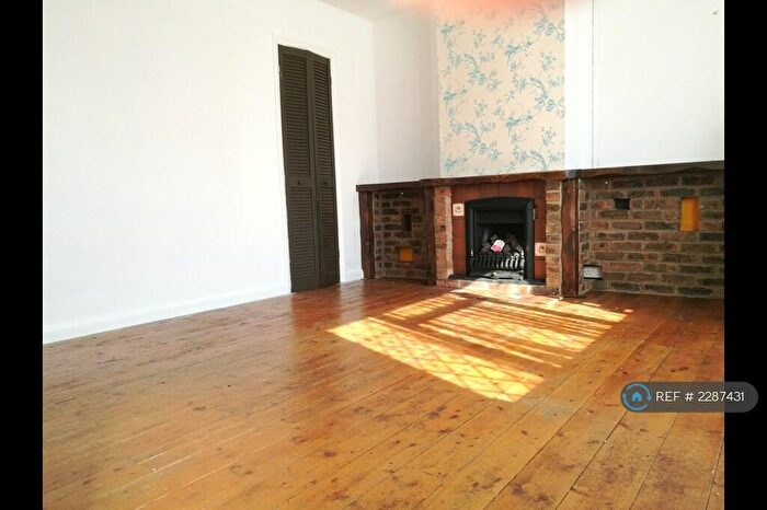 3 Bedroom Semi-Detached House To Rent In Edward Street, Brighton, BN2
