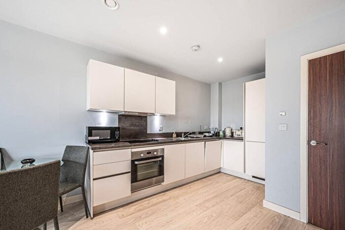 2 Bedroom Flat For Sale In Moorhen Drive, Hendon, London, NW9