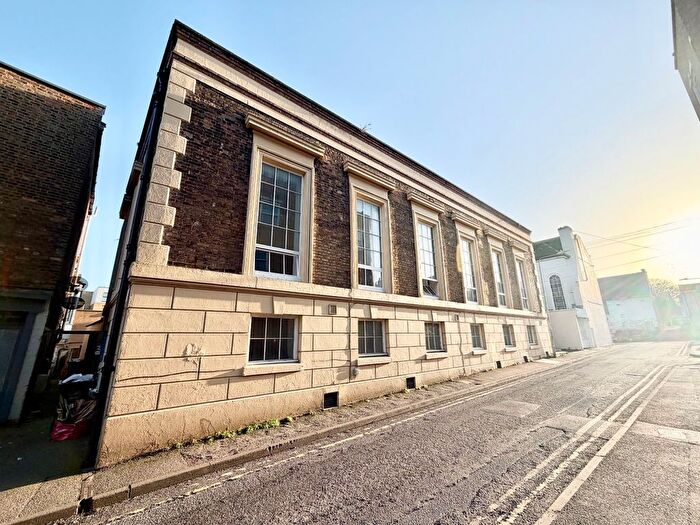 1 Bedroom Flat To Rent In George Street, Ramsgate, Kent, CT11