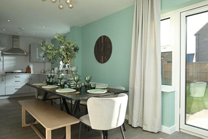 5 Bedroom Detached House For Sale In Sprotbrough, Yorkshire, DN5