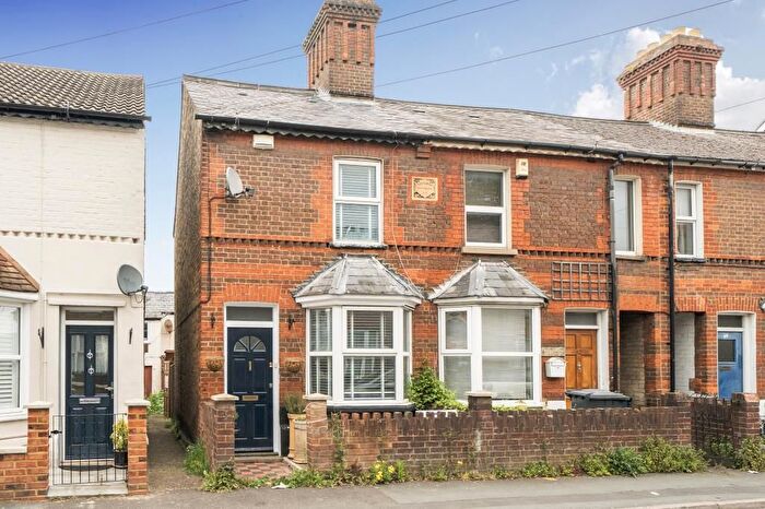 3 Bedroom Terraced House For Sale In West End Road, High Wycombe, Buckinghamshire, HP11