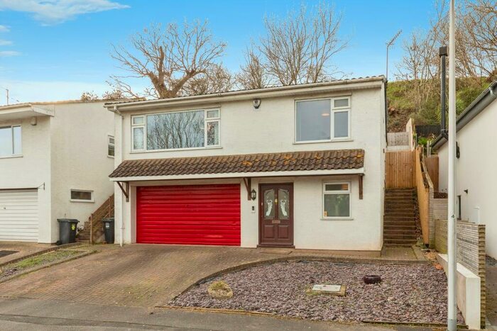 4 Bedroom Detached House For Sale In Hillside, Bristol, BS20