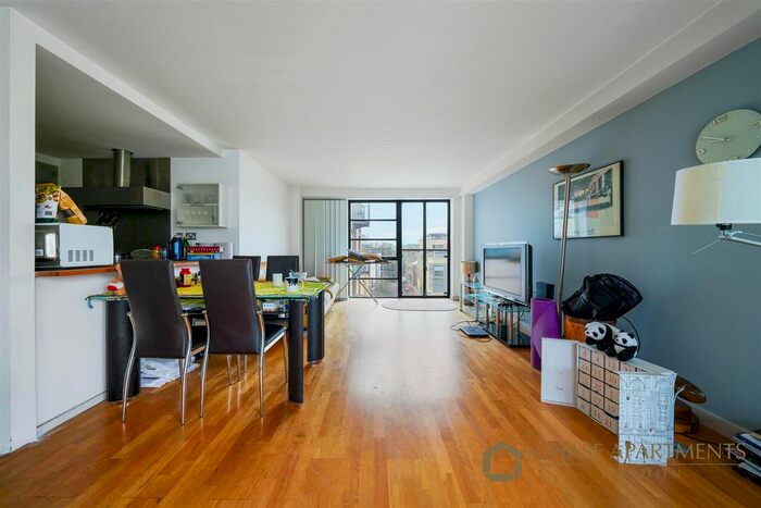 2 Bedroom Flat For Sale In Ice Wharf, New Wharf Road, Kings Cross, London, N1