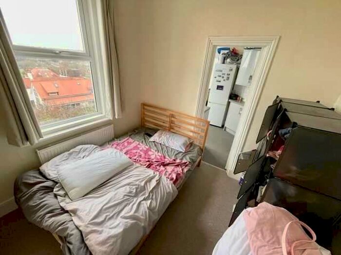 1 Bedroom Apartment To Rent In Beaconsfield Villas, Brighton, BN1