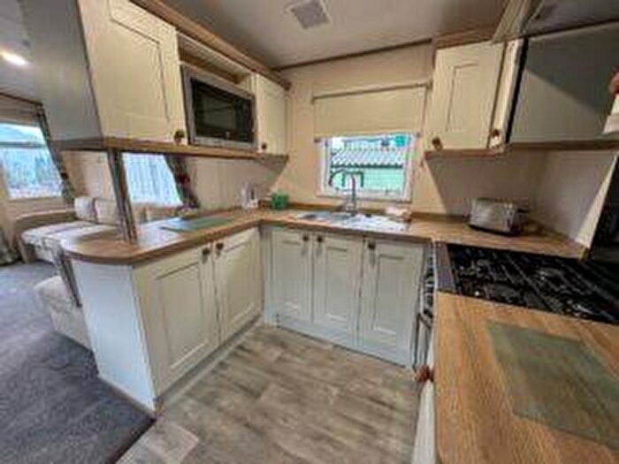 2 Bedroom Park Home For Sale In Loch Awe Holiday Park, PA35