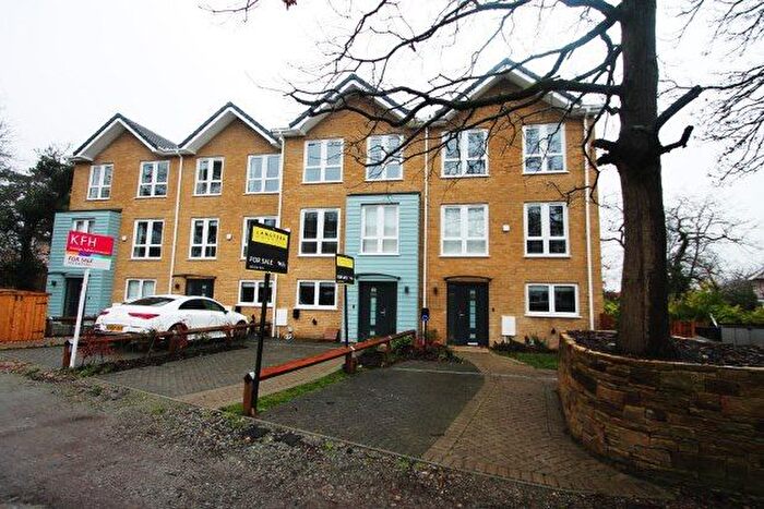 4 Bedroom Town House To Rent In Coniston Road, Bromley, BR1