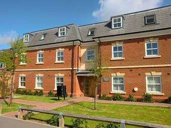 2 Bedroom Apartment To Rent In Craven Road, Newbury, RG14