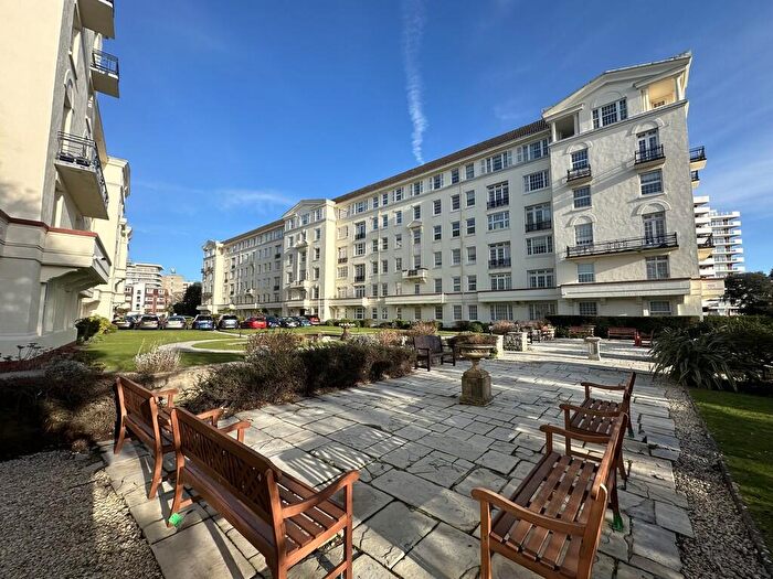 3 Bedroom Flat To Rent In Bath Road, Bournemouth, BH1