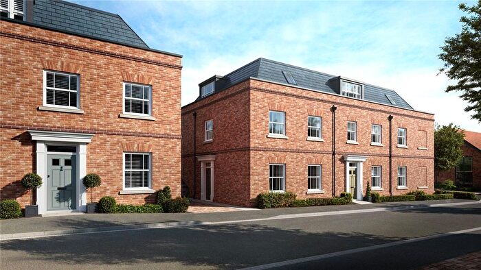 4 Bedroom End Terrace House For Sale In The Townhouses At Arden Lawn, Henley-In-Arden, Warwickshire, B95