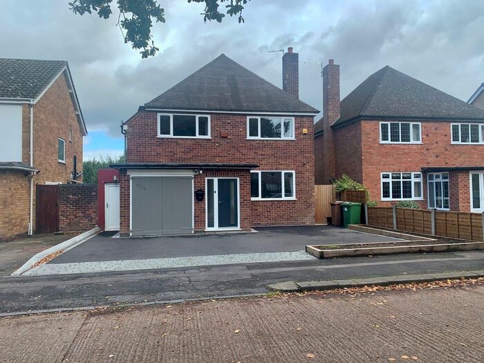 4 Bedroom Property To Rent In Stratford Road, Hockley Heath, Solihull, B94