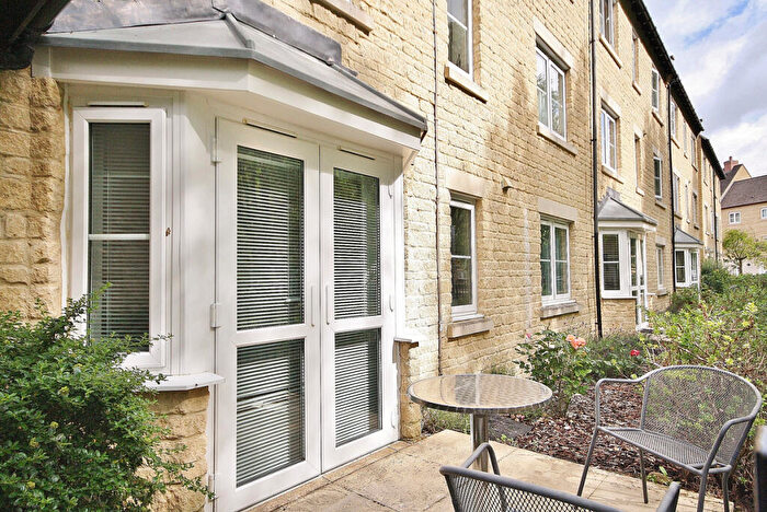 1 Bedroom Apartment For Sale In Priory Mill Lane, Witney, OX28