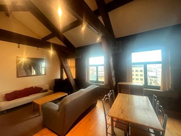 1 Bedroom Flat To Rent In Broadgate House, Broad Street, Bradford, BD1