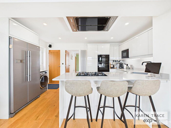 3 Bedroom Semi-Detached House For Sale In Chandlers Walk, Charlestown, PL25