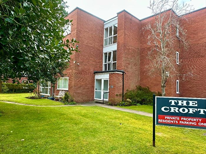 2 Bedroom Flat To Rent In Mile End Lane, Mile End, Stockport, SK2