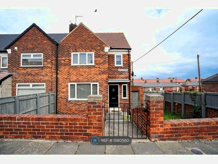 3 Bedroom Semi-Detached House To Rent In Blyton Avenue, Sunderland, SR2