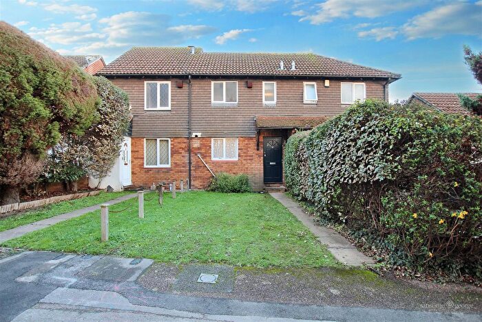 2 Bedroom Terraced House To Rent In Latimer Drive, Calcot, Reading, RG31