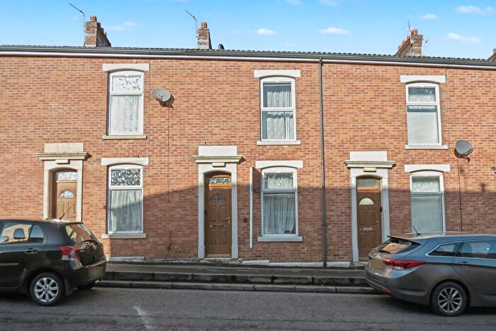 2 Bedroom Terraced House For Sale In Johnston Street, Blackburn, BB2