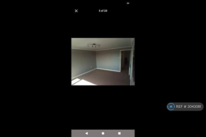 2 Bedroom Maisonette To Rent In Porlock Drive, Luton, LU2