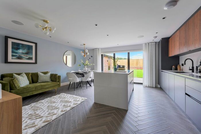 3 Bedroom Semi-Detached House To Rent In Allingham Place, Brighton, BN2