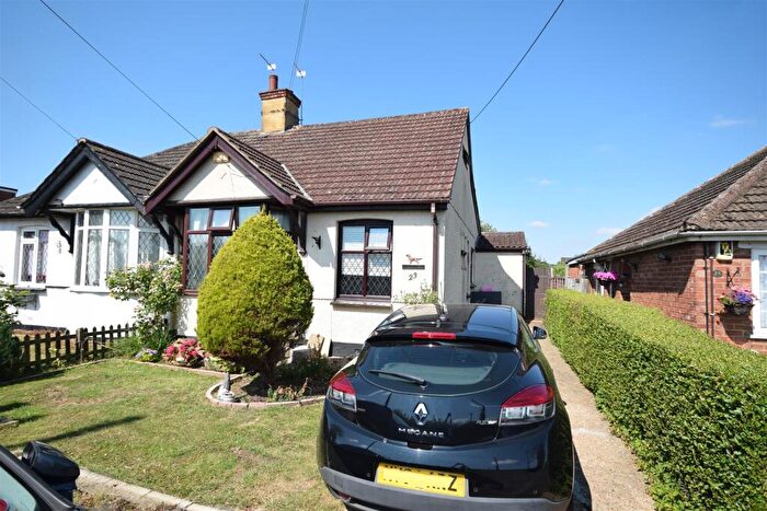 3 Bedroom Property For Sale In Northampton Lane South, Moulton, Northampton, NN3